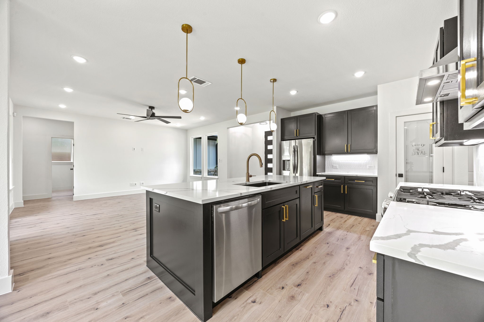 402 S Humphrey Avenue Kerens TX 75144