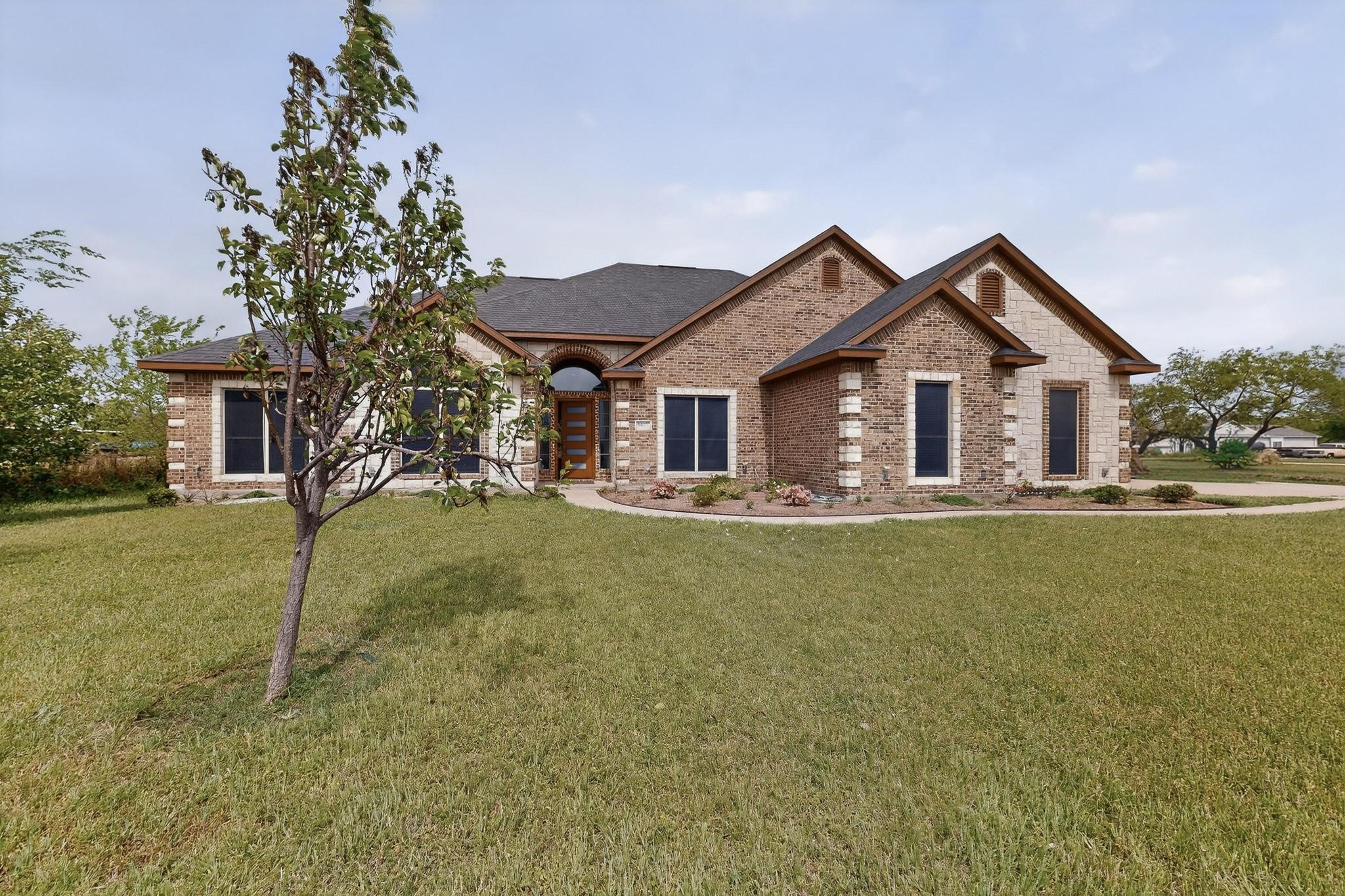 9807 Silver Creek Drive Scurry TX 75158