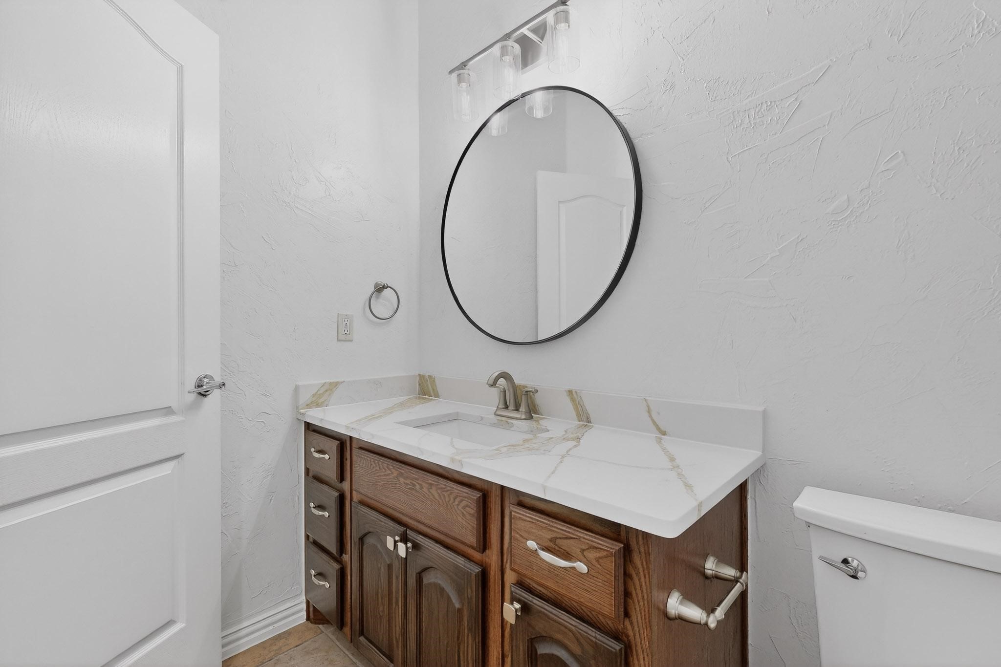 9807 Silver Creek Drive Scurry TX 75158