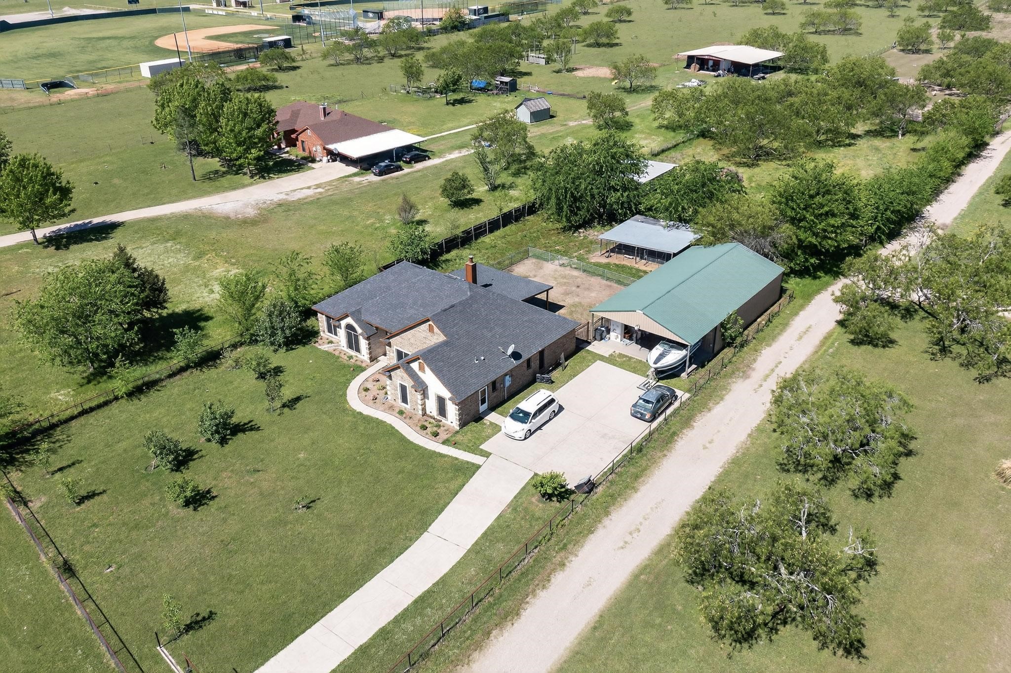 9807 Silver Creek Drive Scurry TX 75158