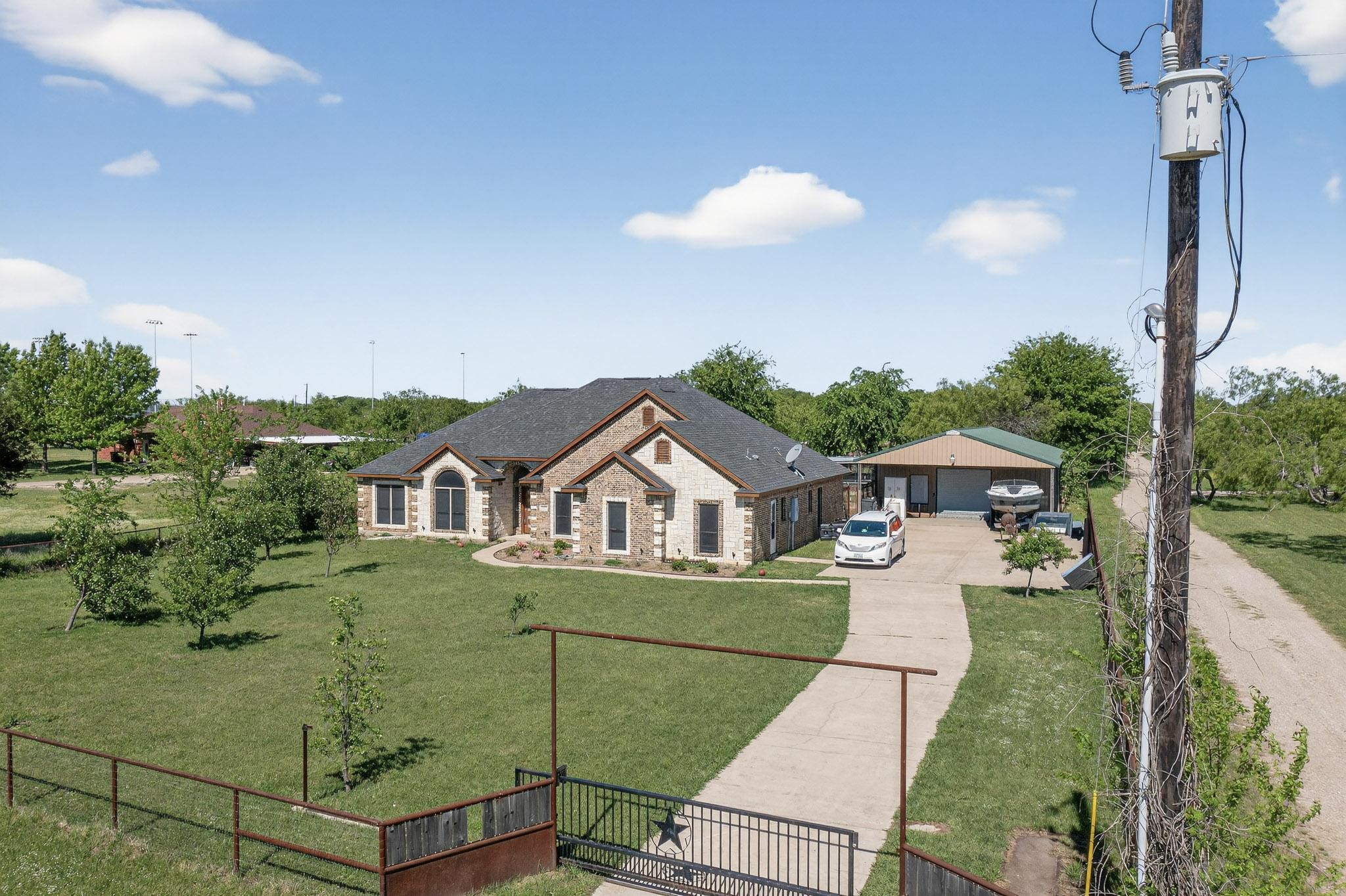 9807 Silver Creek Drive Scurry TX 75158