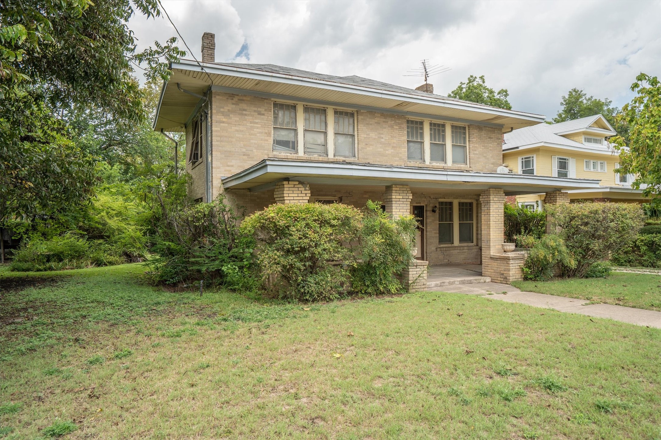 305 Hill Street Farmersville TX 75442