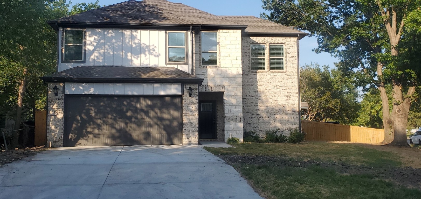 1714 Rosewood Street Grand Prairie TX 75050