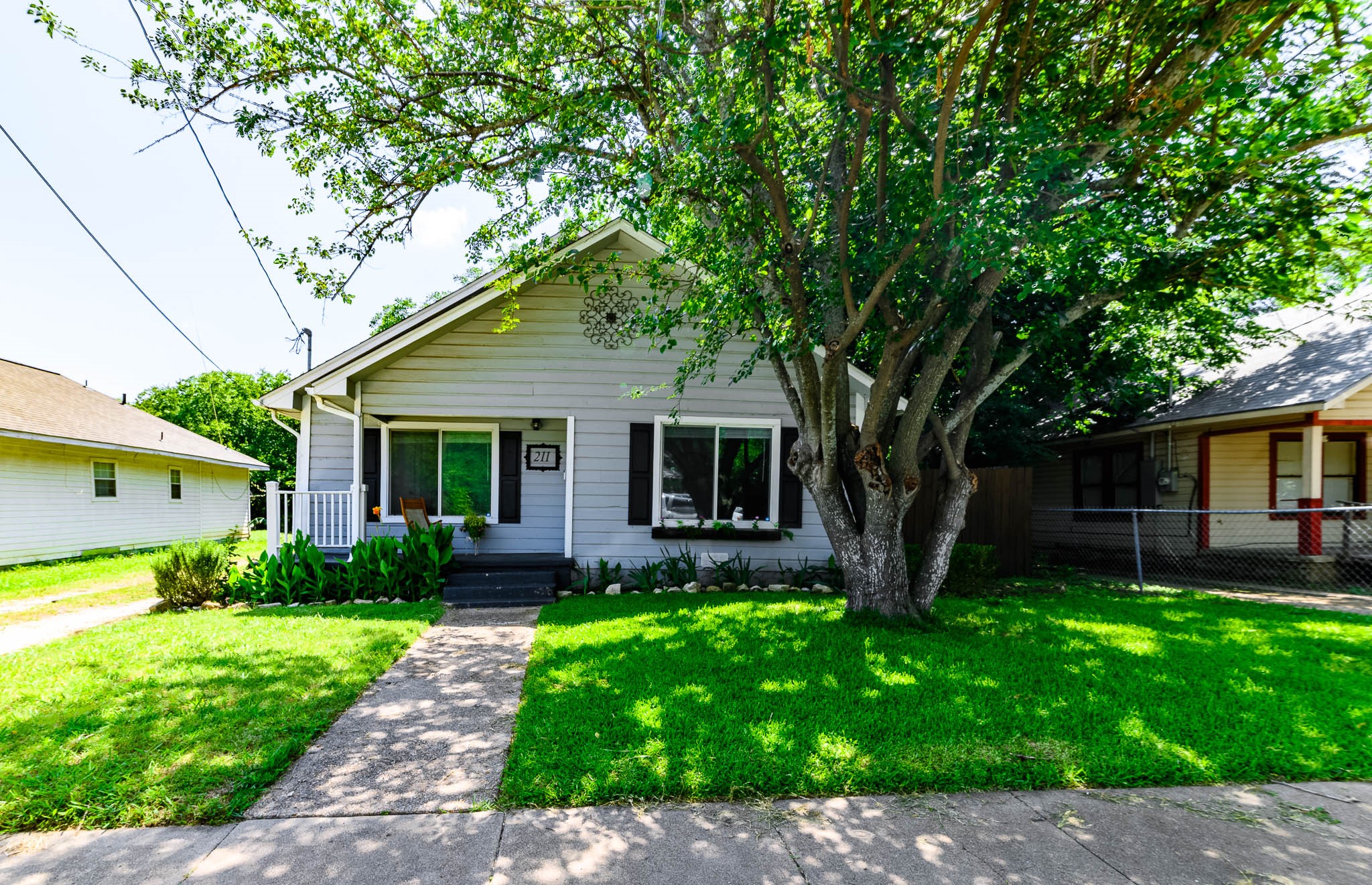 211 Huron Street Cleburne TX 76031