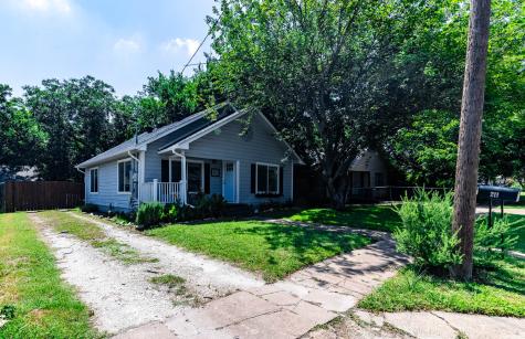 211 Huron Street Cleburne TX 76031