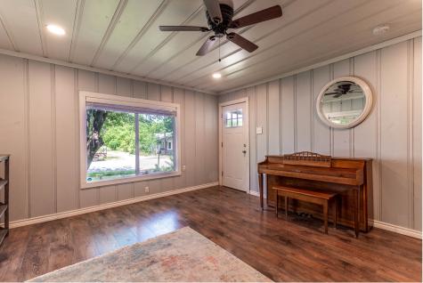211 Huron Street Cleburne TX 76031