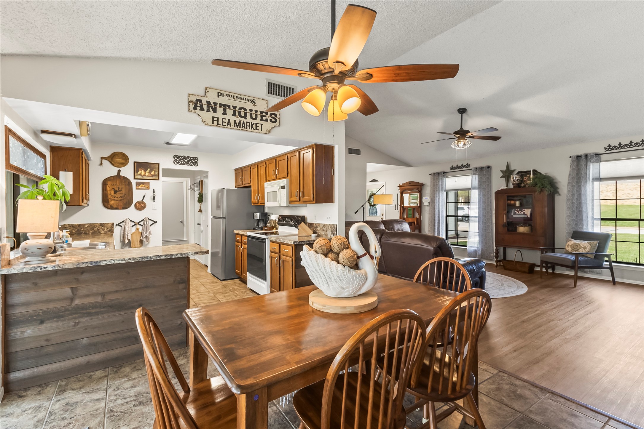 3906 Castlehill Court Arlington TX 76016
