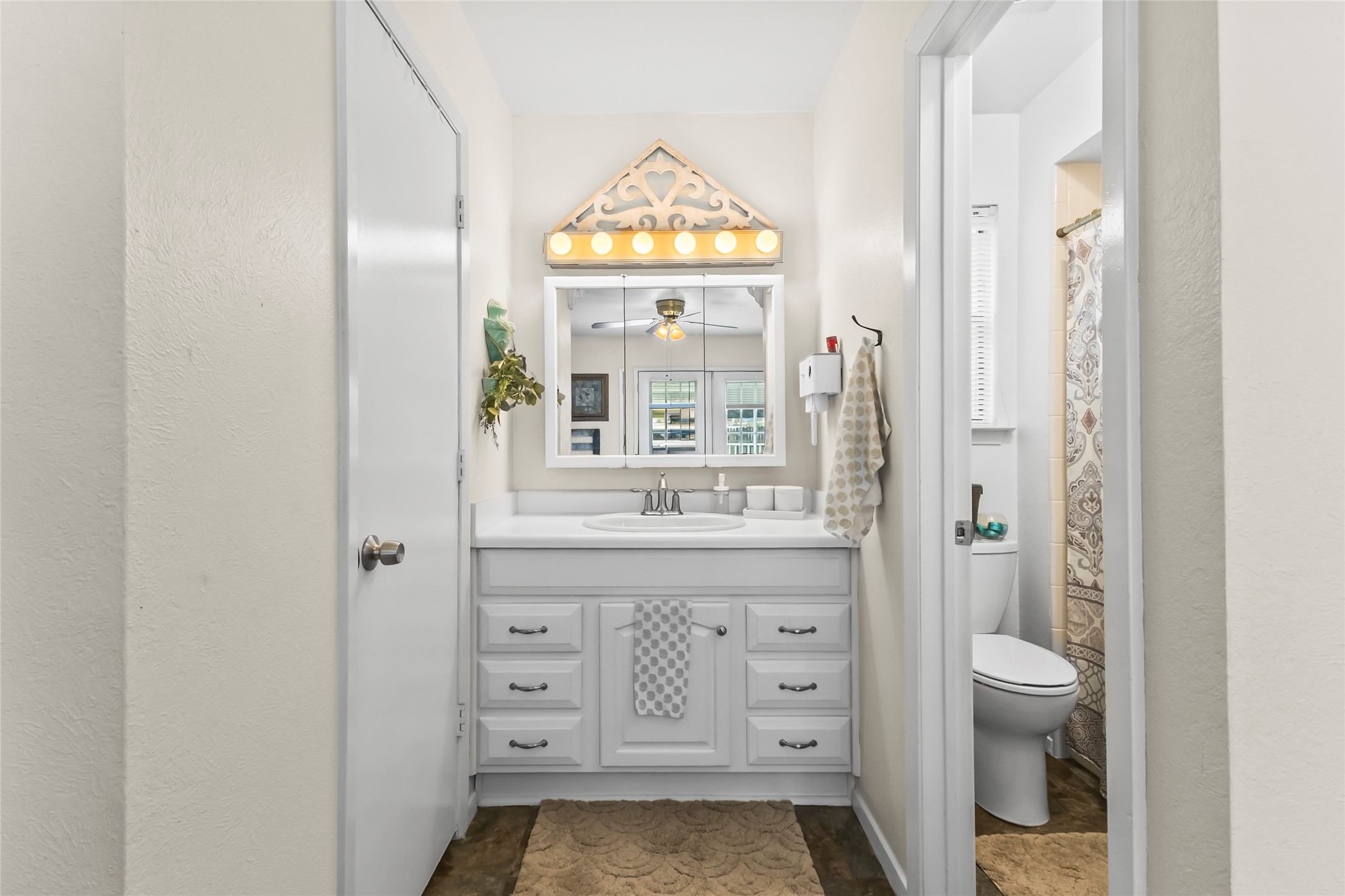 3906 Castlehill Court Arlington TX 76016
