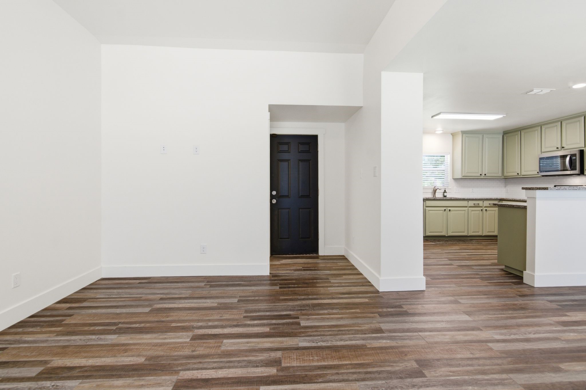 105 Anderson Street Burleson TX 76028