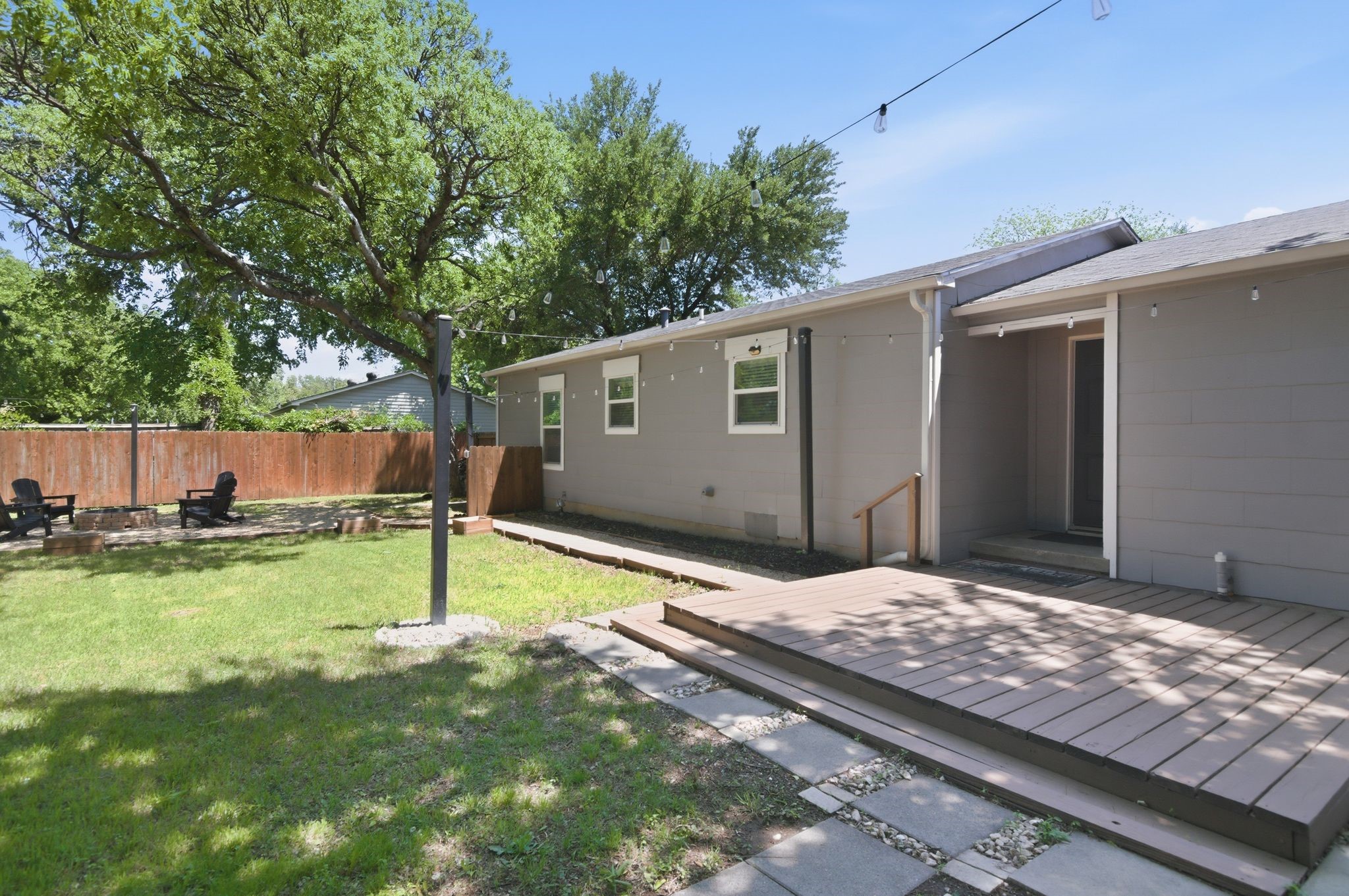 105 Anderson Street Burleson TX 76028