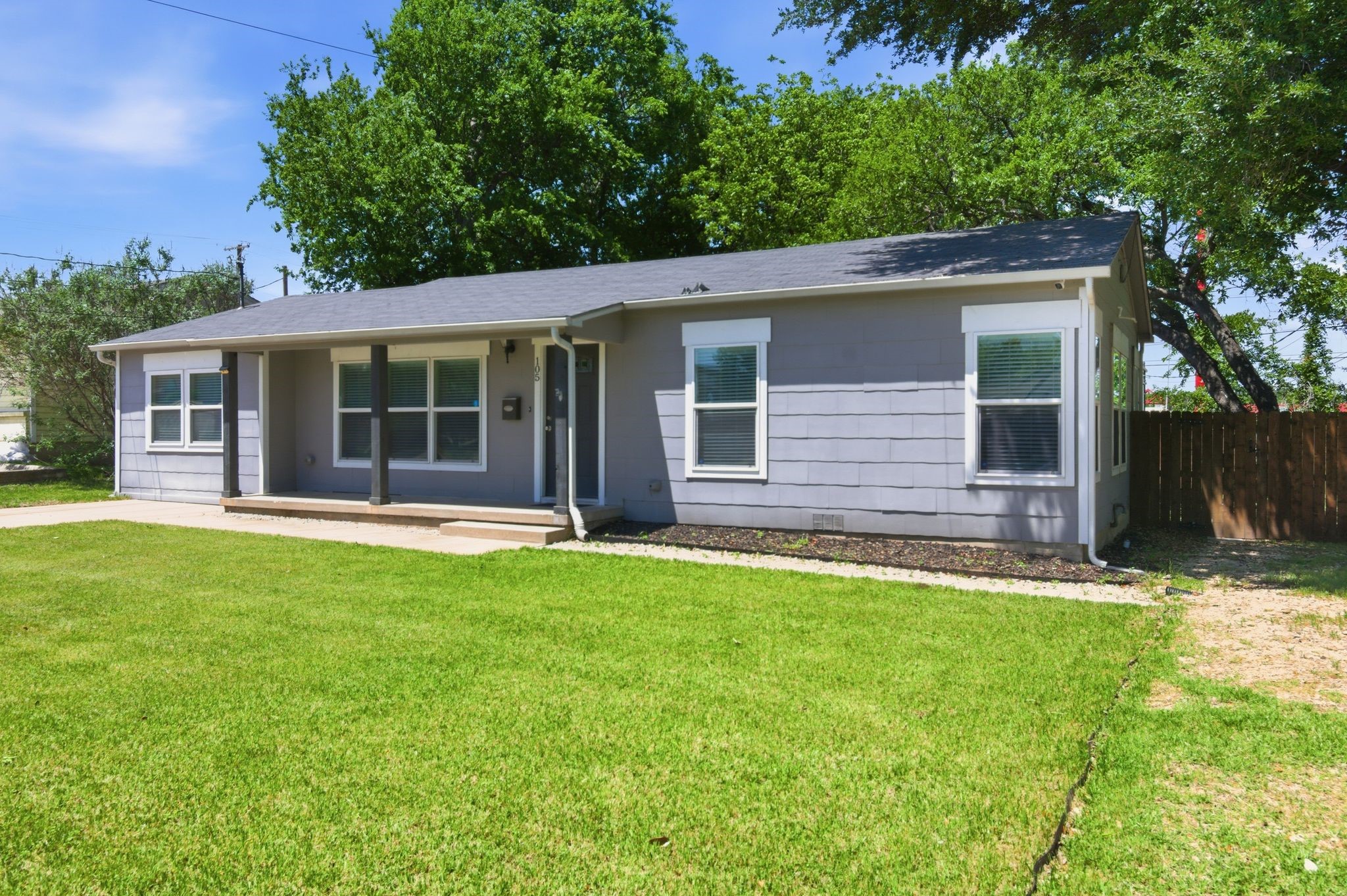 105 Anderson Street Burleson TX 76028