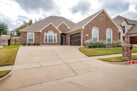9025 Reata West Drive Benbrook TX 76126
