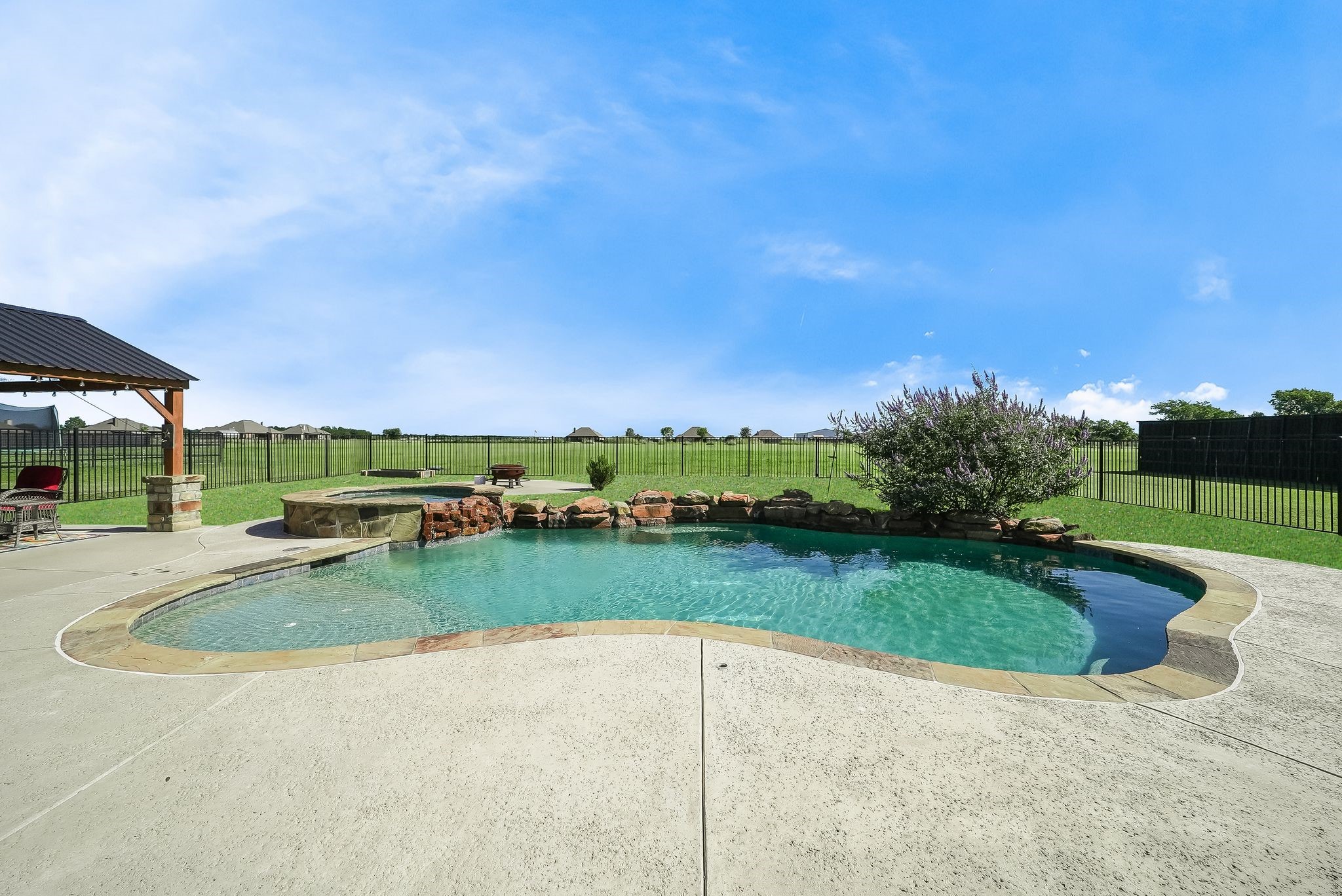 2423 County Road 2710 Caddo Mills TX 75135