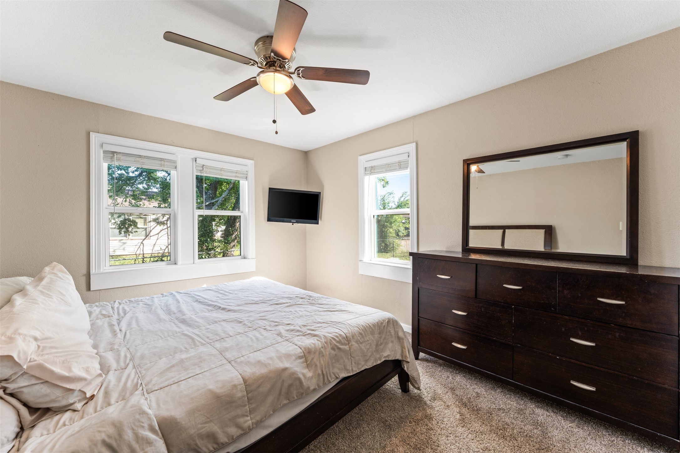 1008 Pierce Street Mcgregor TX 76657