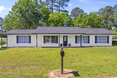 805 Wildwood Road Daingerfield TX 75638