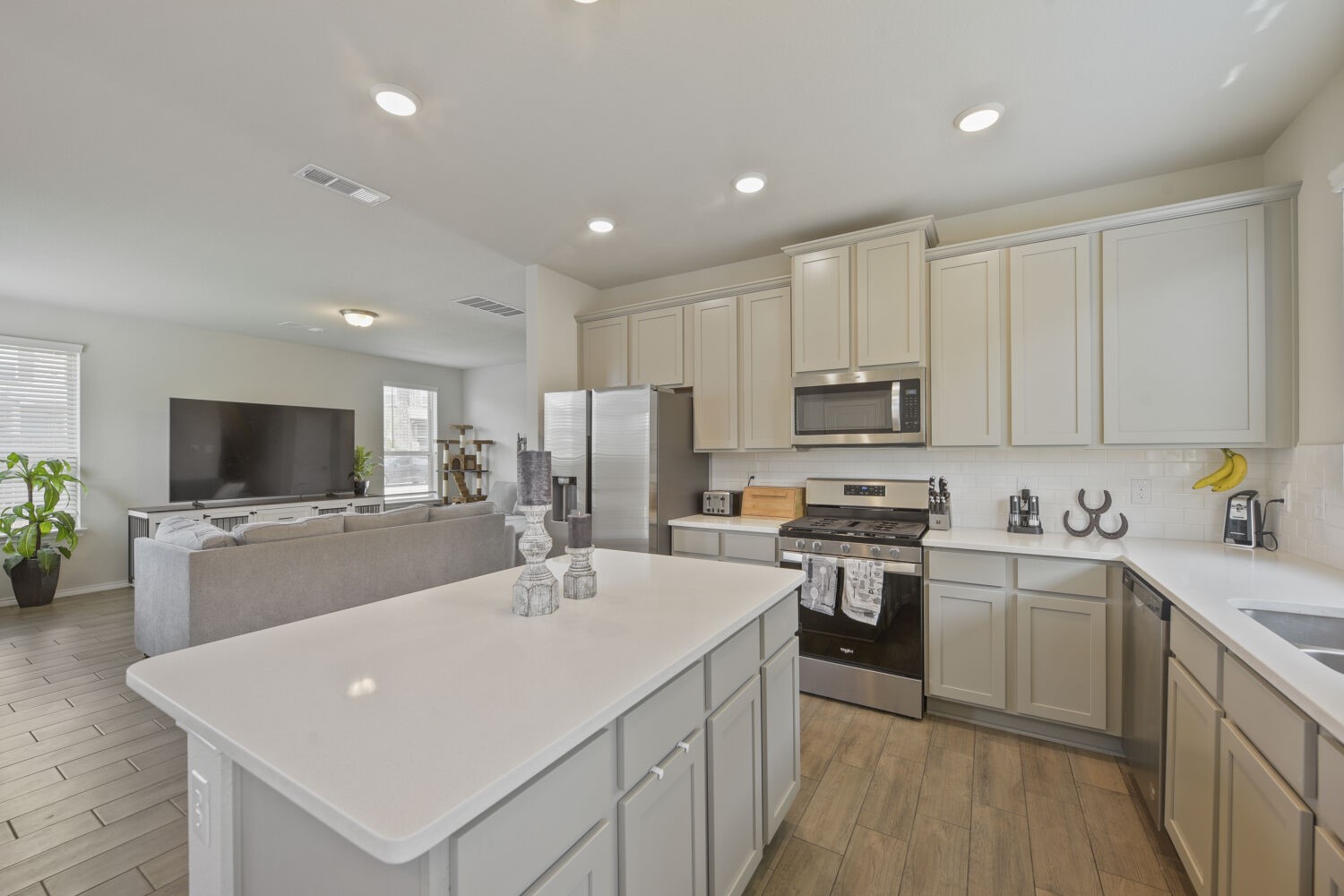 2930 Dixondale Drive Fort Worth TX 76108