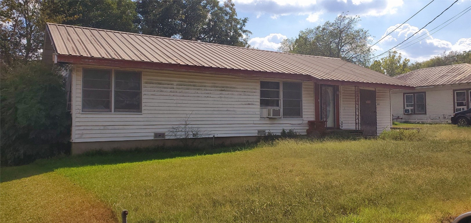 302 W 2nd Street Clarksville TX 75426