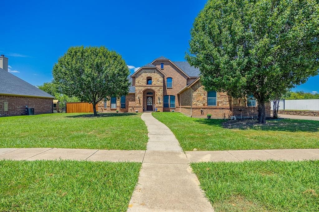 1011 Parview Circle Grand Prairie TX 75104