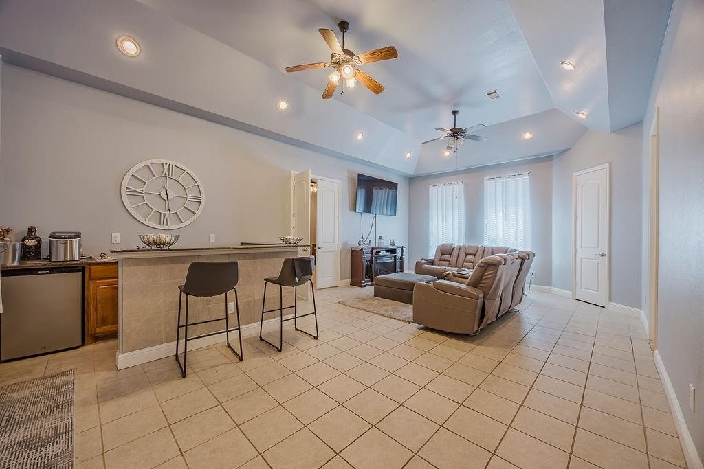1011 Parview Circle Grand Prairie TX 75104