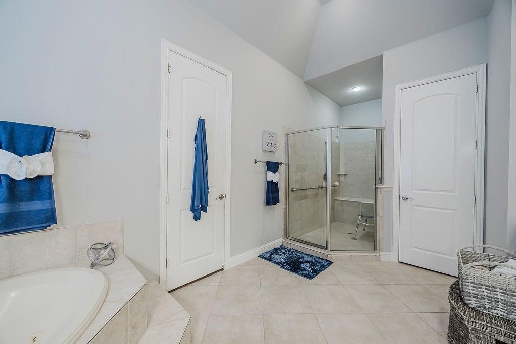 1011 Parview Circle Grand Prairie TX 75104