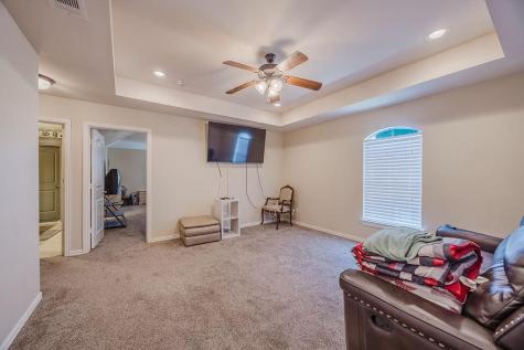 1011 Parview Circle Grand Prairie TX 75104