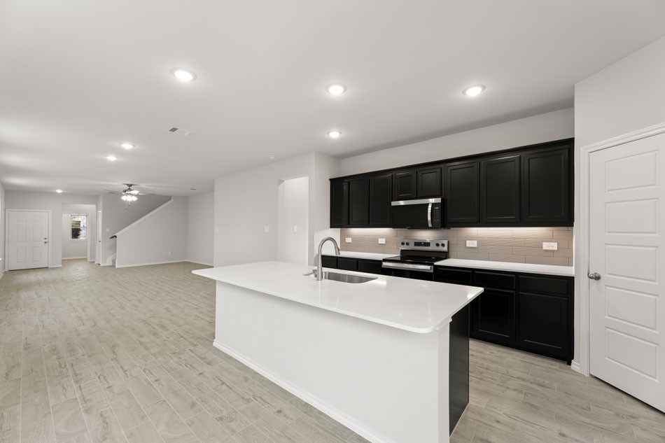 1733 Meadow Crest Drive Aubrey TX 76227