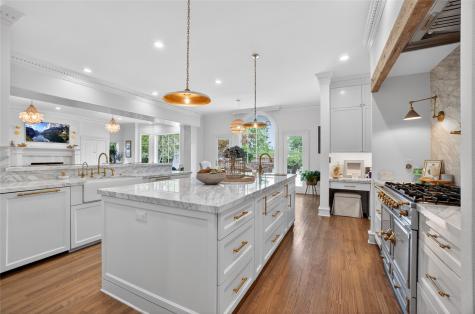 6331 Waggoner Drive Dallas TX 75230