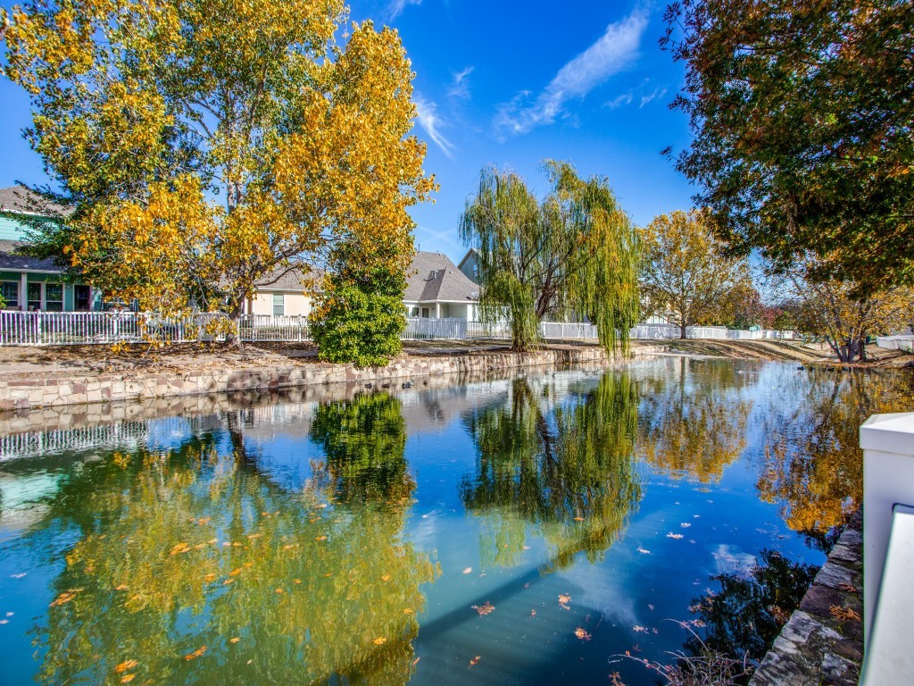 1221 Spanish Moss Drive Savannah TX 76227