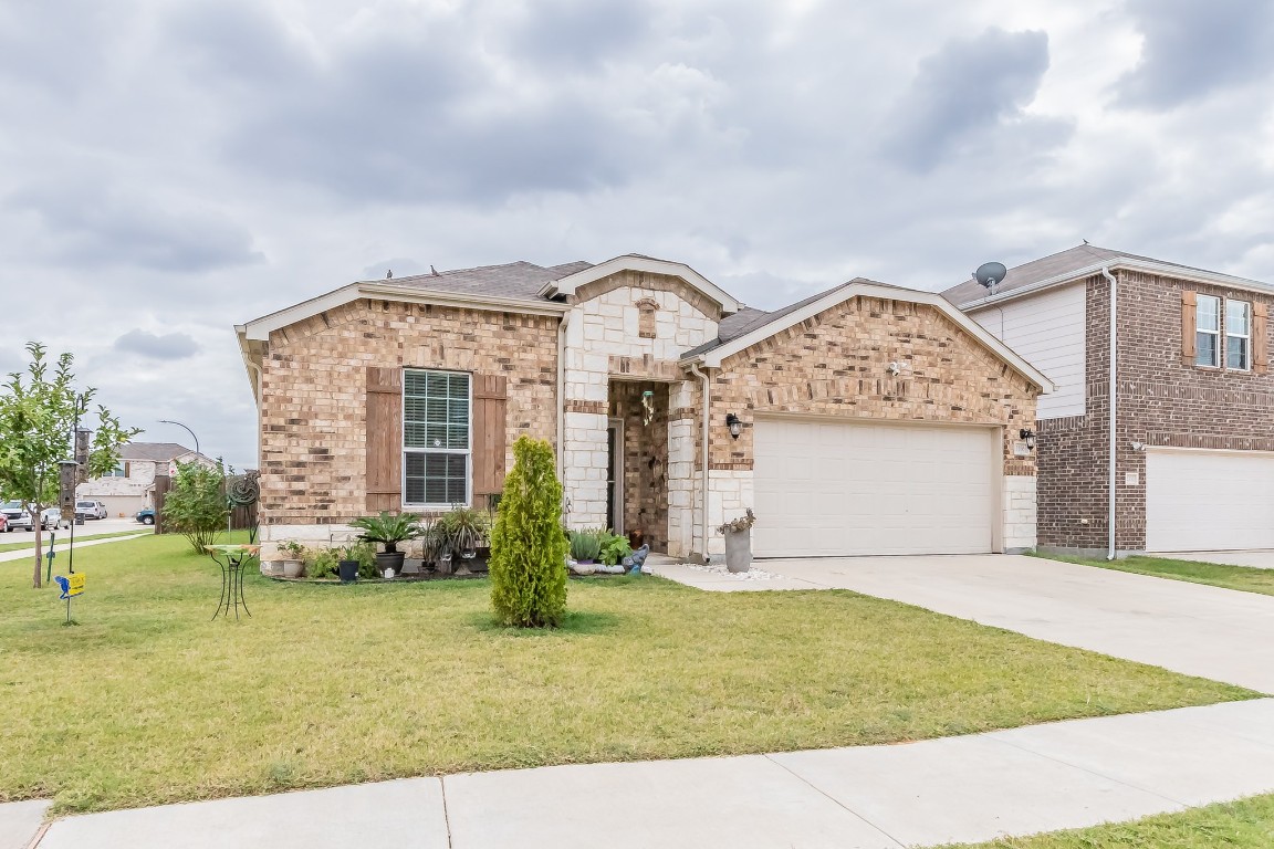 2336 Buelingo Lane Fort Worth TX 76131