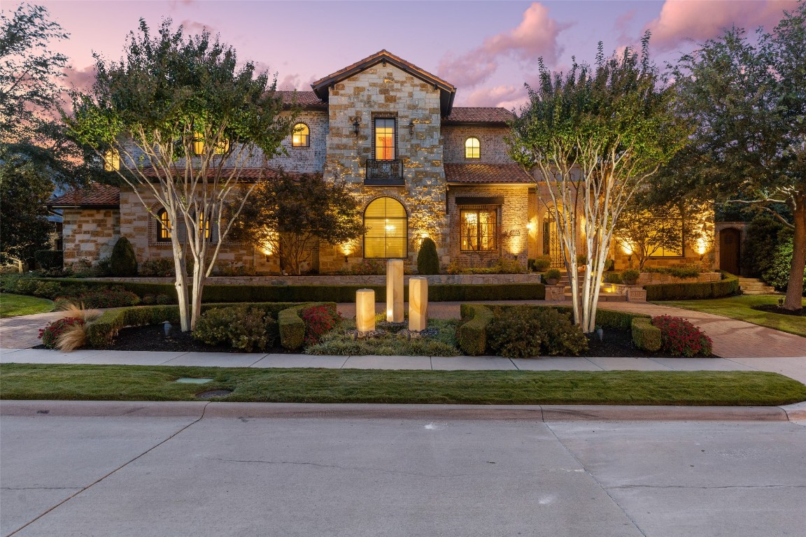 6821 Dupont Drive Plano TX 75024
