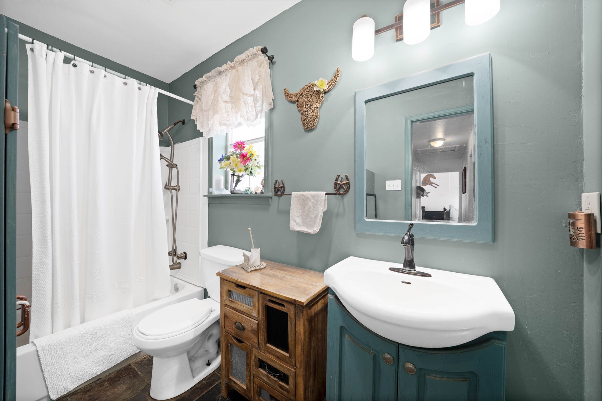 358 E Pecan Street Waxahachie TX 75165