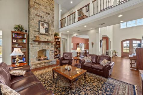3086 County Road 4106 Greenville TX 75401