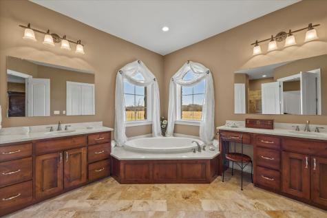 3086 County Road 4106 Greenville TX 75401