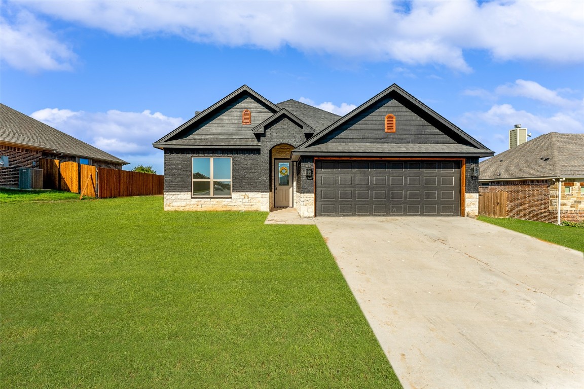 106 Landry Avenue Godley TX 76044