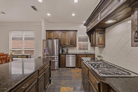 1366 Foster Street Lantana TX 76226