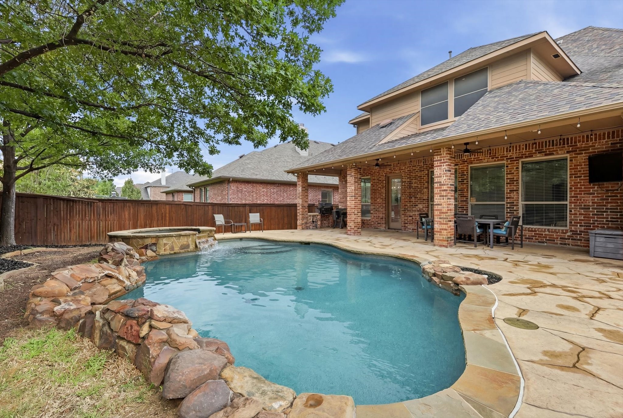1366 Foster Street Lantana TX 76226