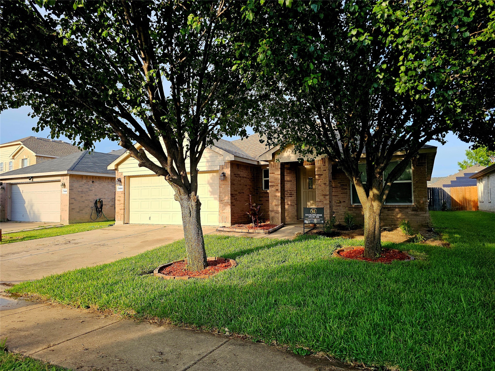 5444 Montague Lane Grand Prairie TX 75052