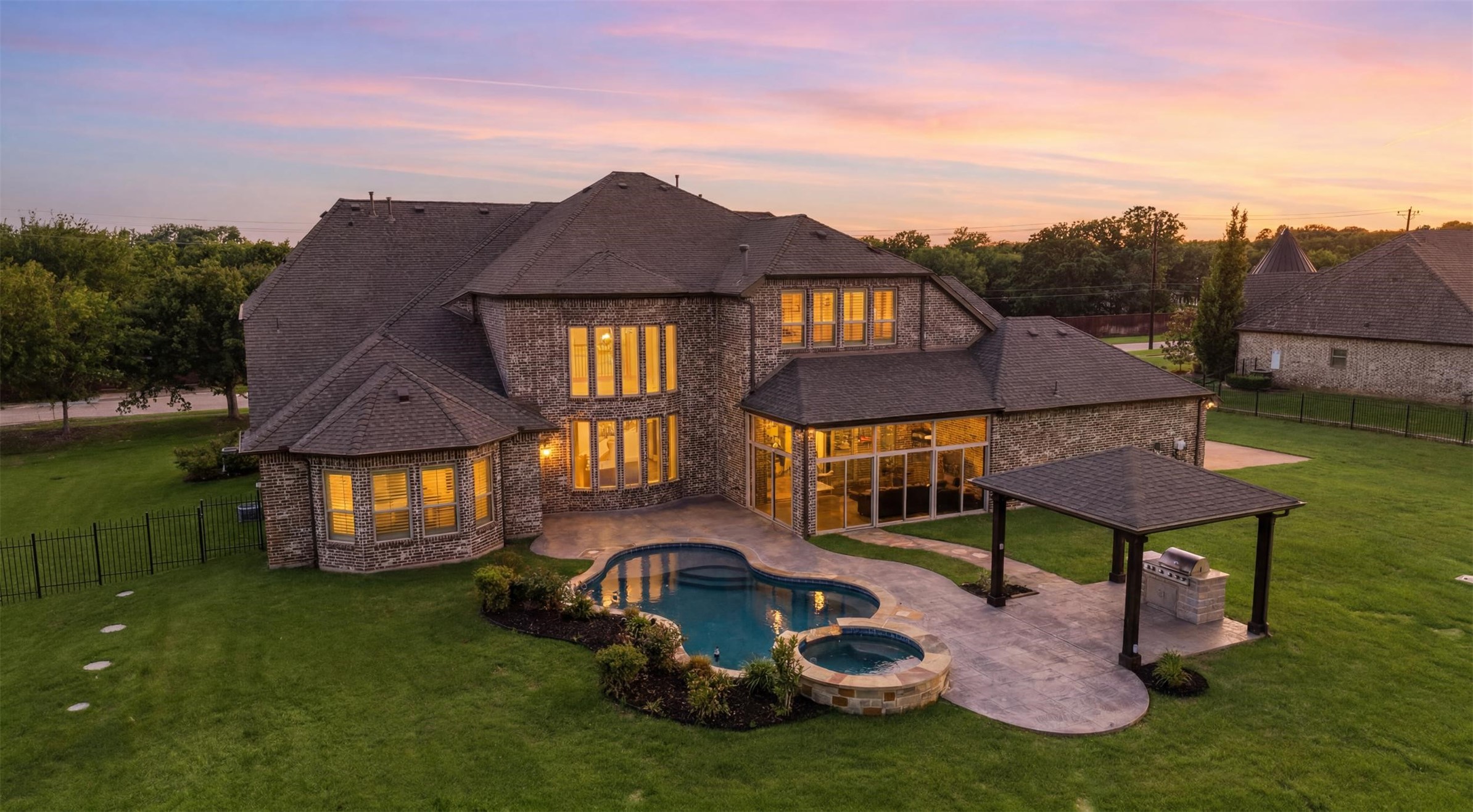 715 Simmons Road Double Oak TX 75077