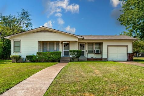 1206 W Jackson Street Clarksville TX 75426
