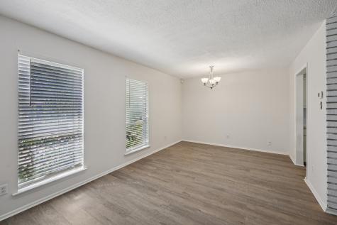 4720 South Drive W Fort Worth TX 76132
