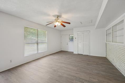 4720 South Drive W Fort Worth TX 76132