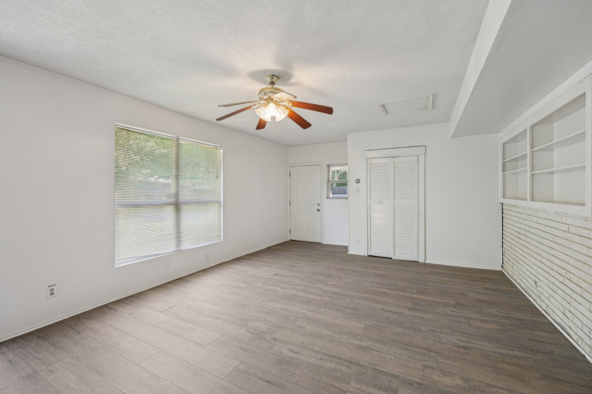 4720 South Drive W Fort Worth TX 76132