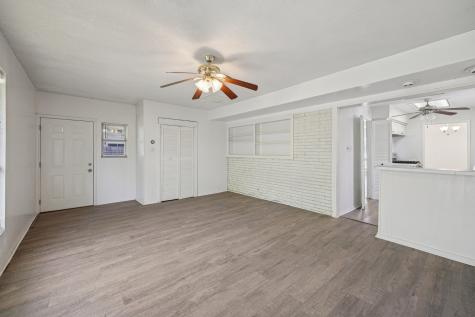 4720 South Drive W Fort Worth TX 76132