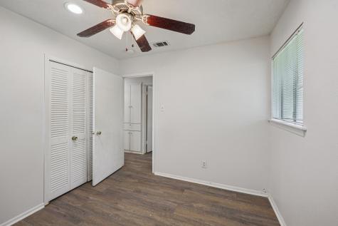 4720 South Drive W Fort Worth TX 76132