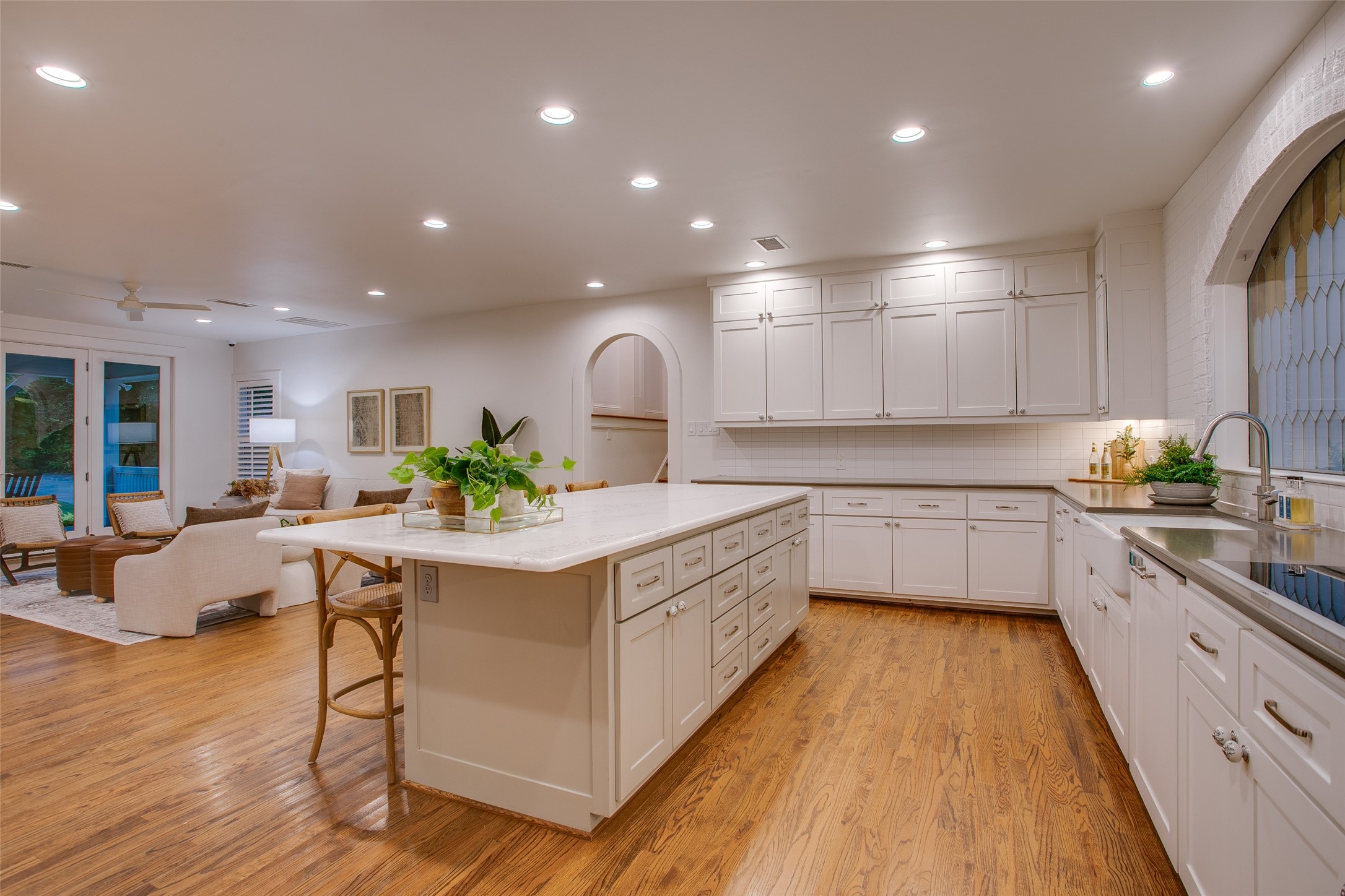 1033 Cedar Hill Avenue Dallas TX 75208