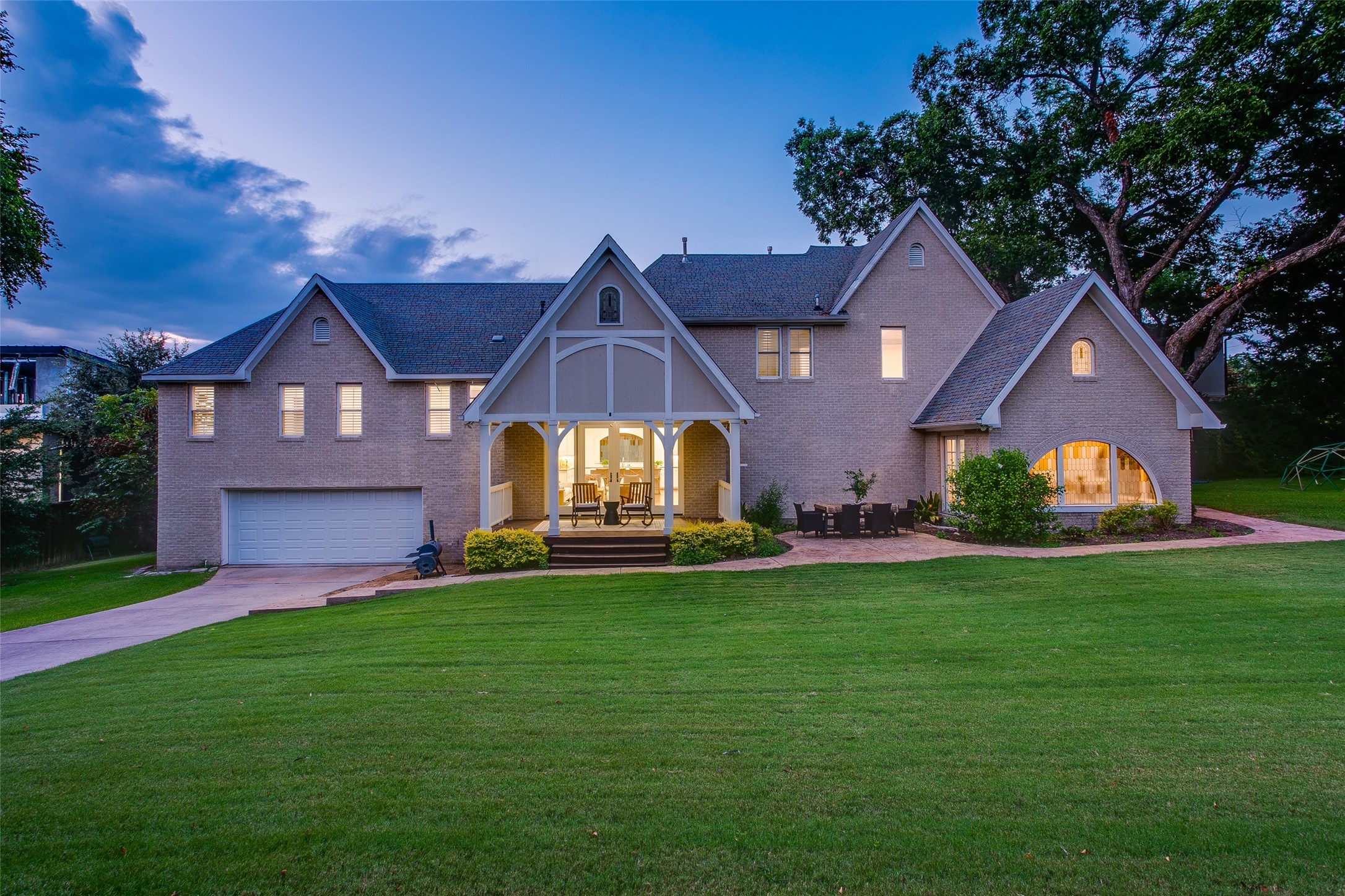 1033 Cedar Hill Avenue Dallas TX 75208