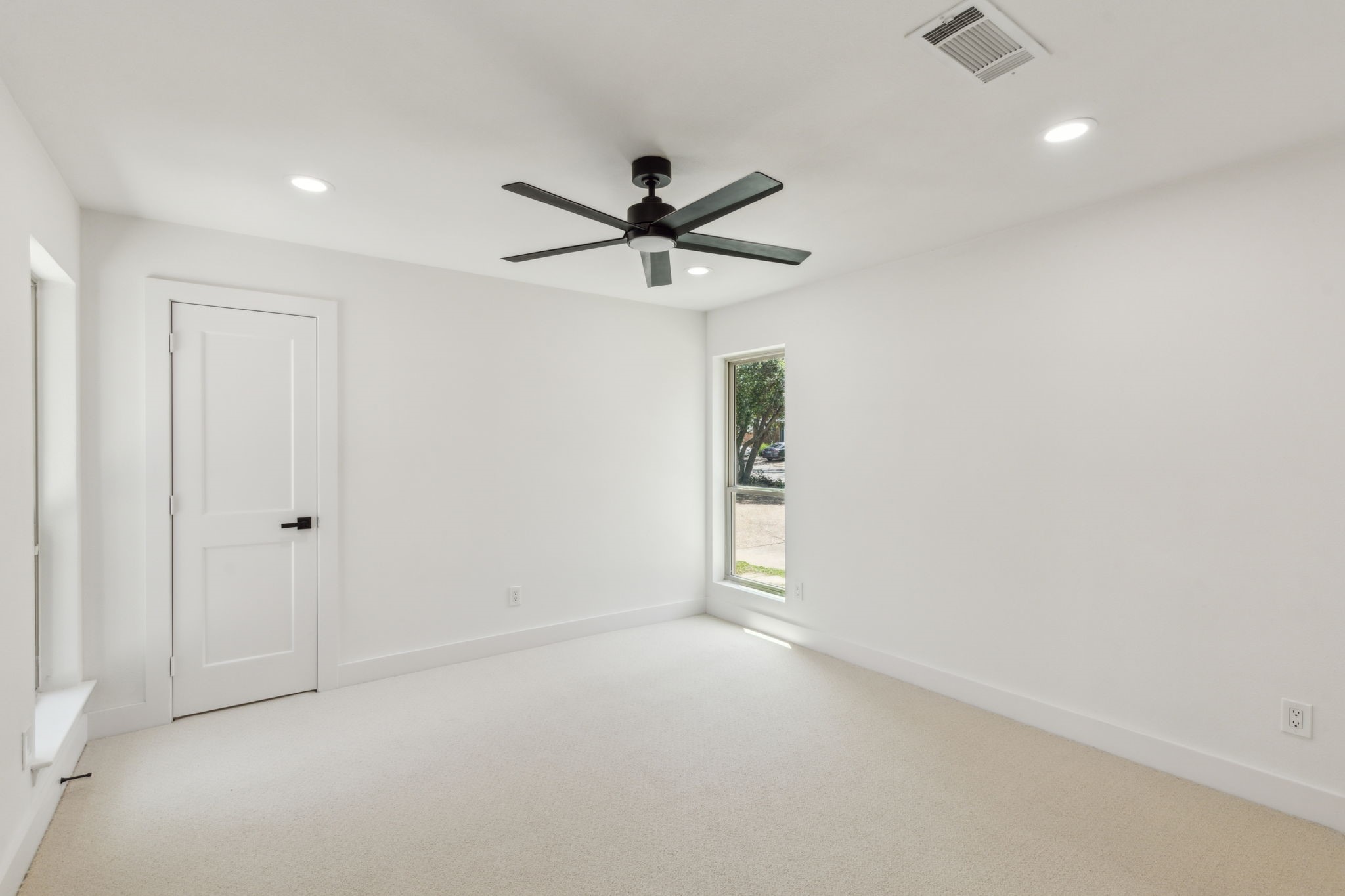 5702 Glen Heather Drive Dallas TX 75252