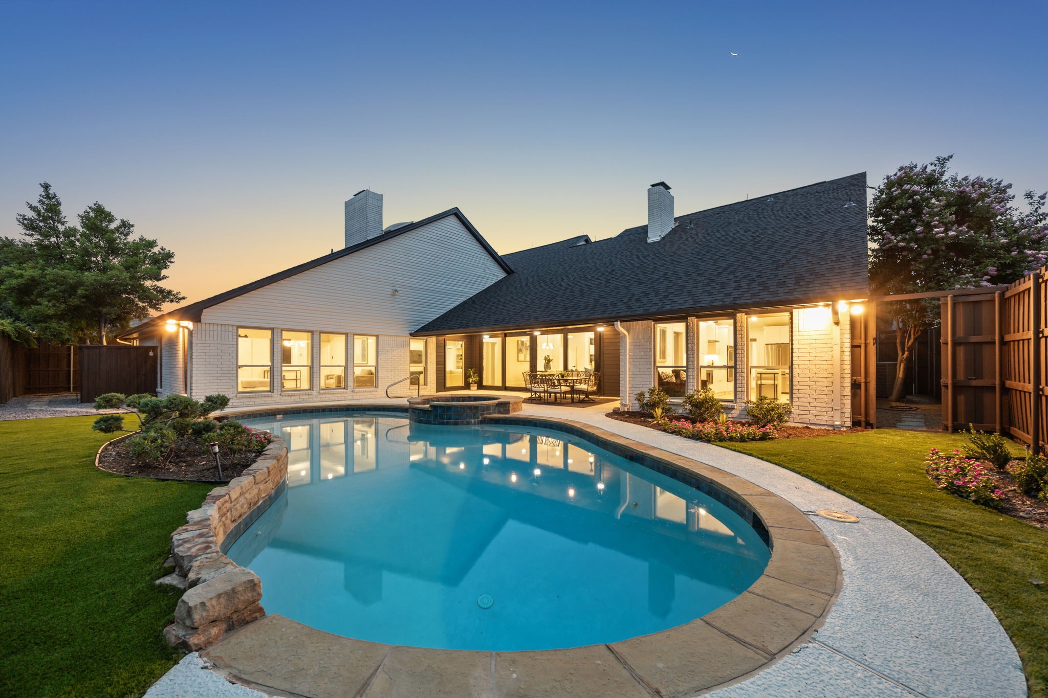 5702 Glen Heather Drive Dallas TX 75252
