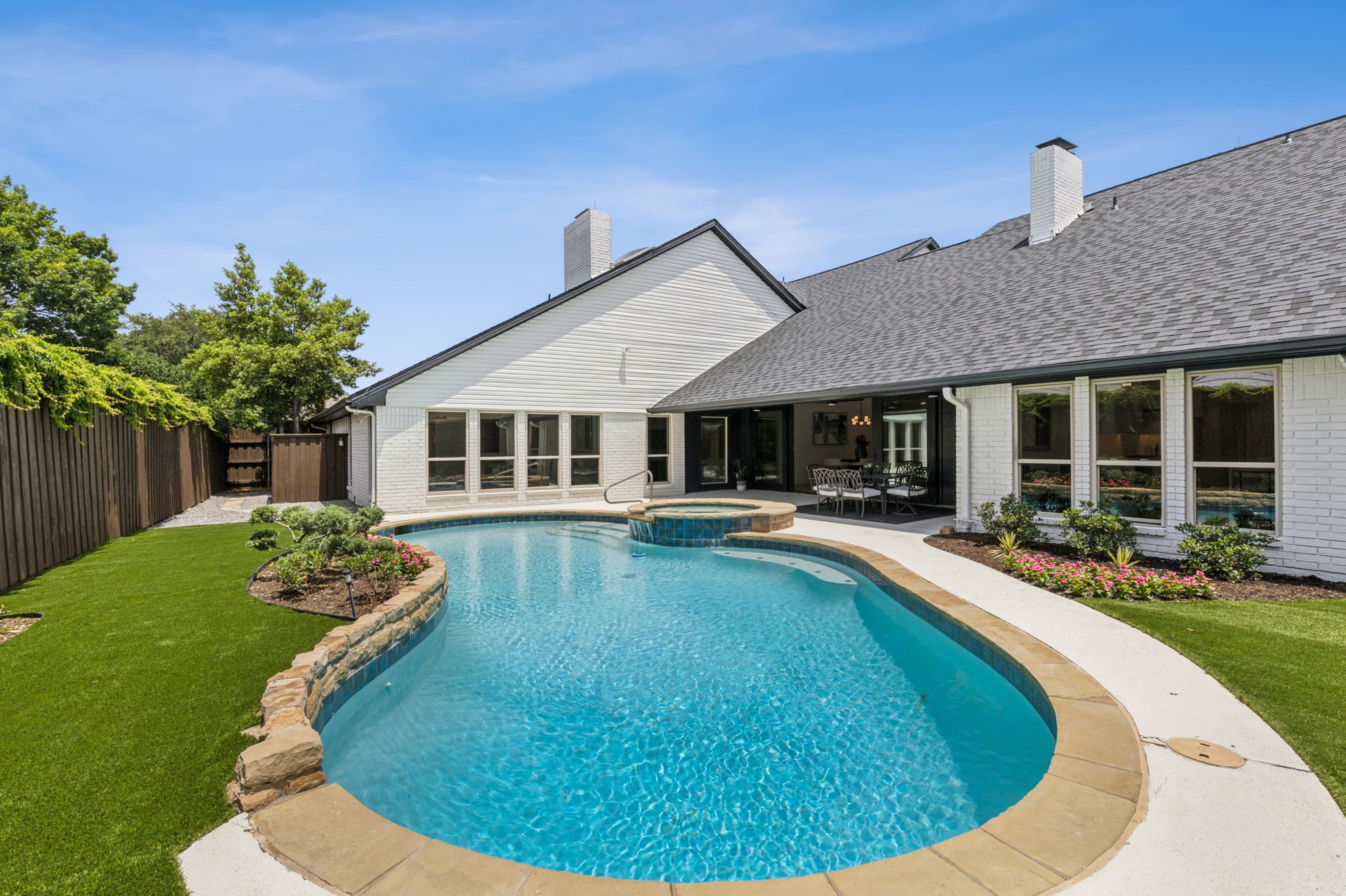 5702 Glen Heather Drive Dallas TX 75252