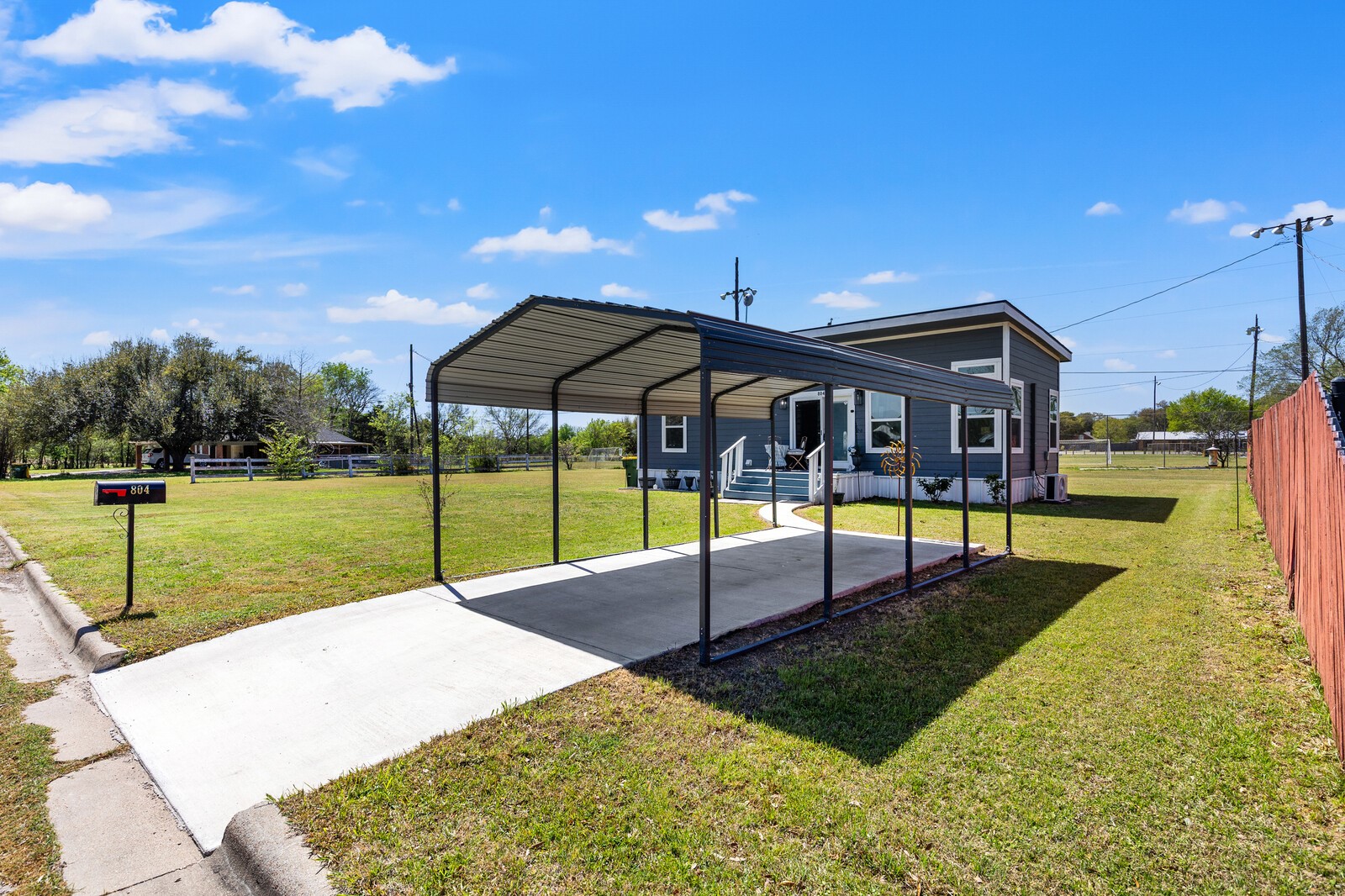 804 Cherry Drive Groesbeck TX 76642